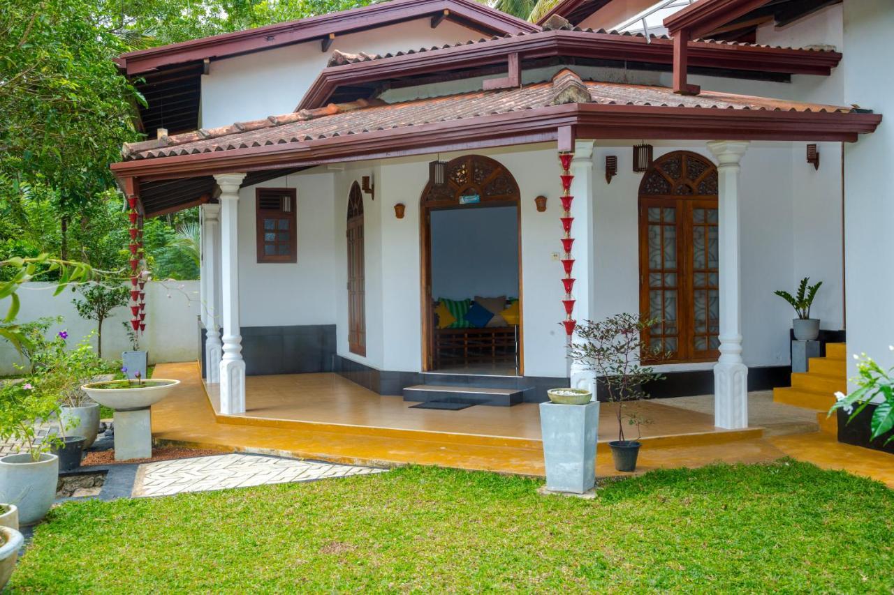 Villa Kumana - Unawatuna Galle Exterior foto